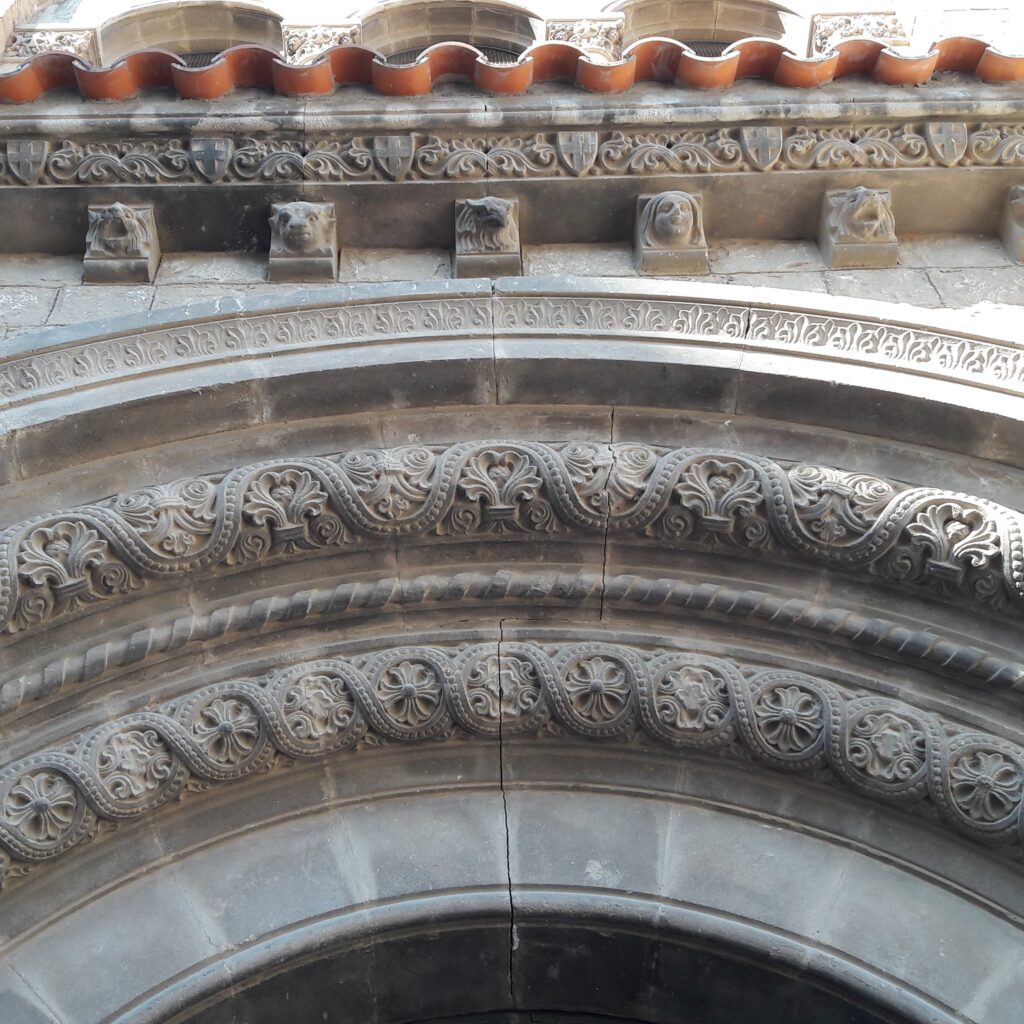 church_acrh_trim_ref_pic-1-1024x1024-1