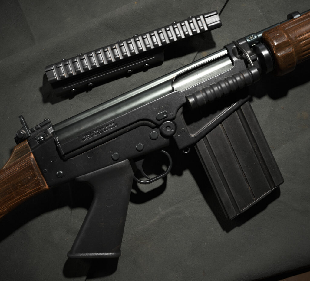 FN_FAL_CloseUp_02-scaled