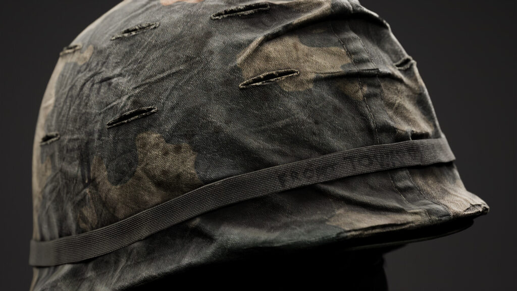 cameron-masters-king-us-vietnamsoldier-helmet-02